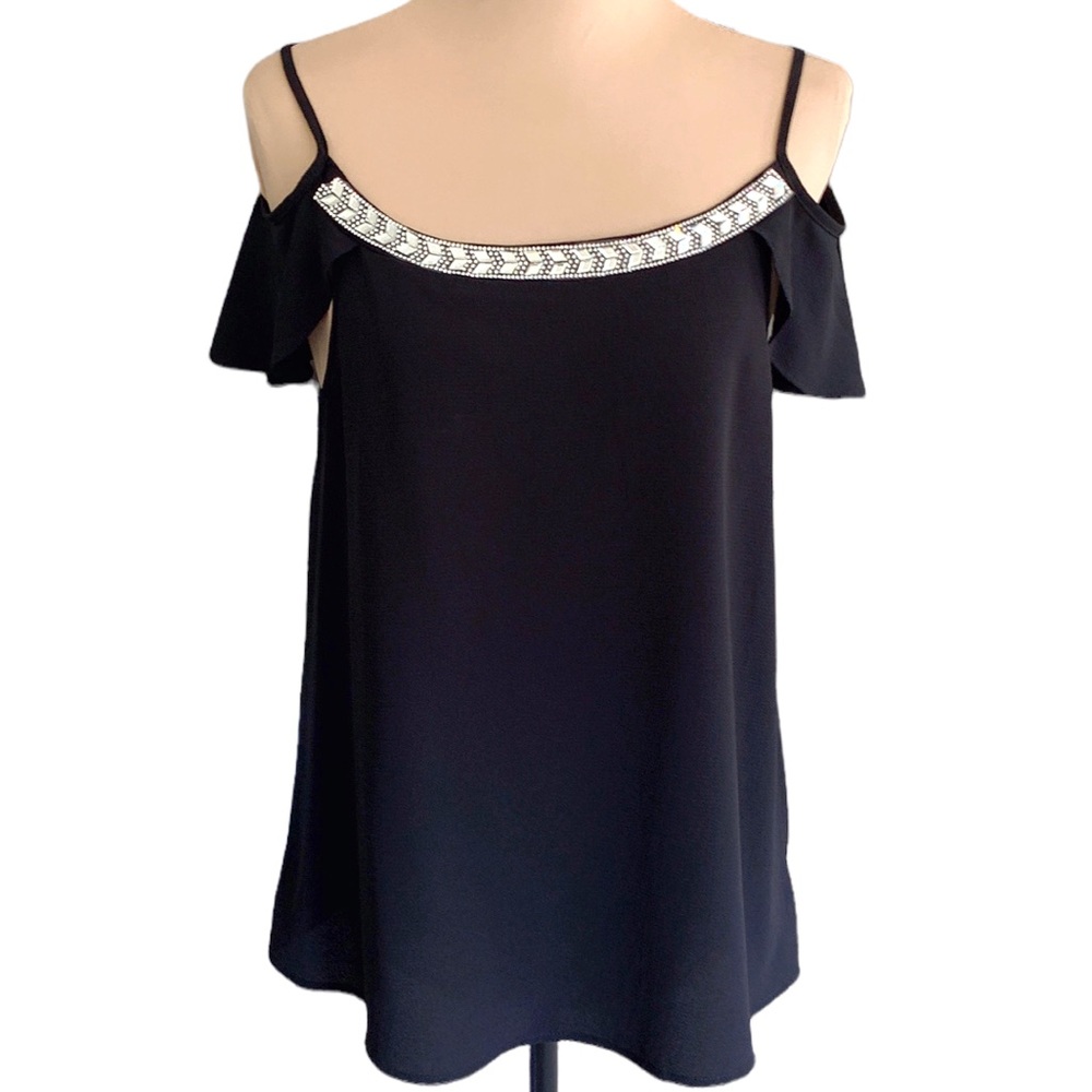 Off The Shoulders Tops Size L NWT